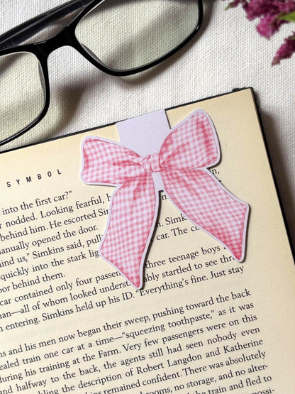 Gingham Bow Magnetic Bookmark