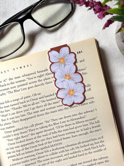 Daisies Magnetic Bookmark